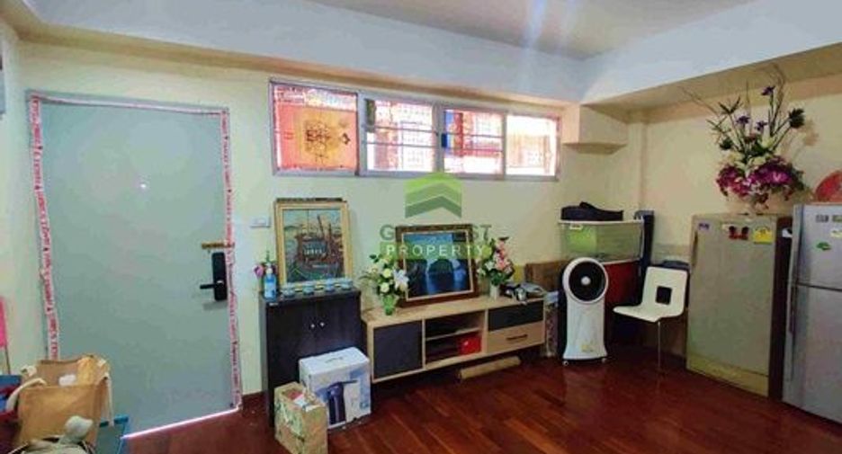 For sale 1 bed condo in Bang Kapi, Bangkok