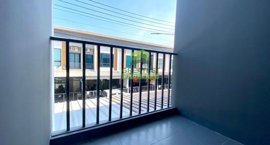 For sale 3 bedrooms townhouse in Lat Lum Kaeo, Pathum Thani