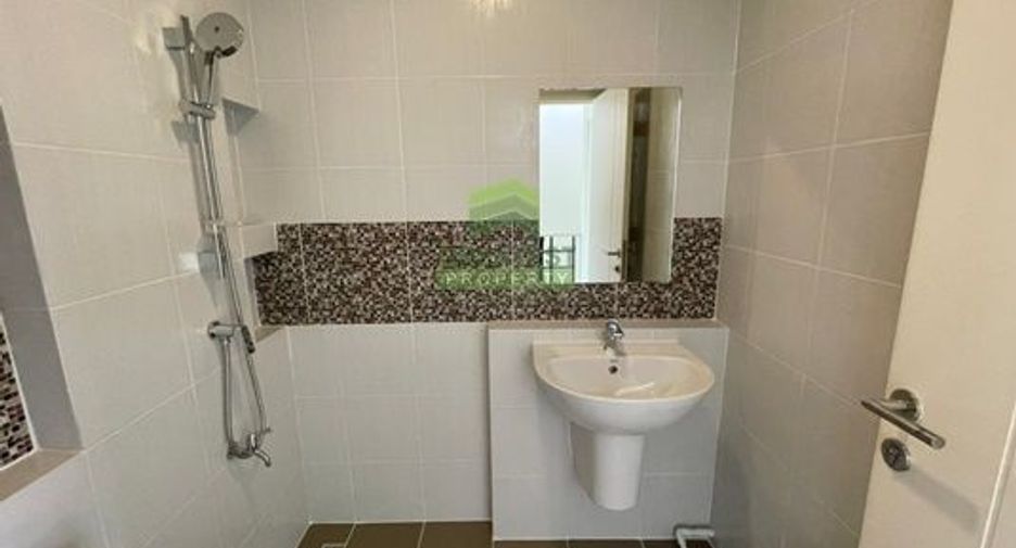 For sale 3 bedrooms townhouse in Bang Pa-in, Phra Nakhon Si Ayutthaya
