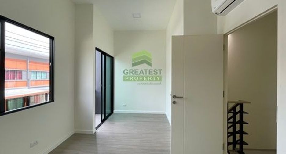 For sale 3 bedrooms townhouse in Bang Pa-in, Phra Nakhon Si Ayutthaya