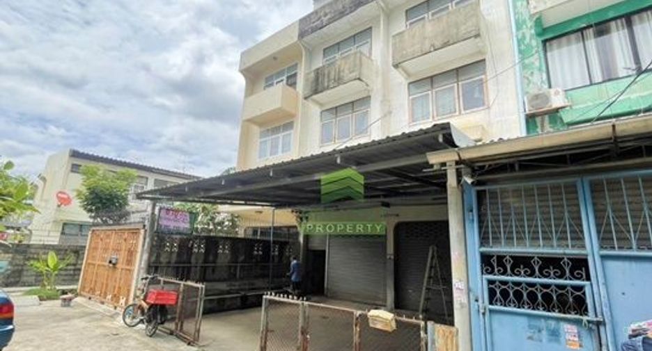 For sale 4 ベッドルーム retail Space in Bang Kruai, Nonthaburi