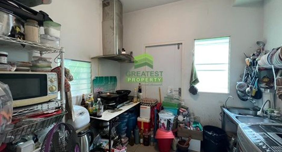 For sale 3 ベッドルーム house in Krathum Baen, Samut Sakhon