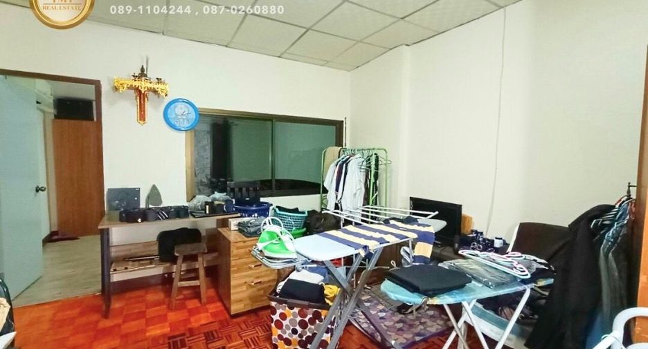 Haus zum Kauf mit 3 Zimmer in Bang Kapi, Bangkok