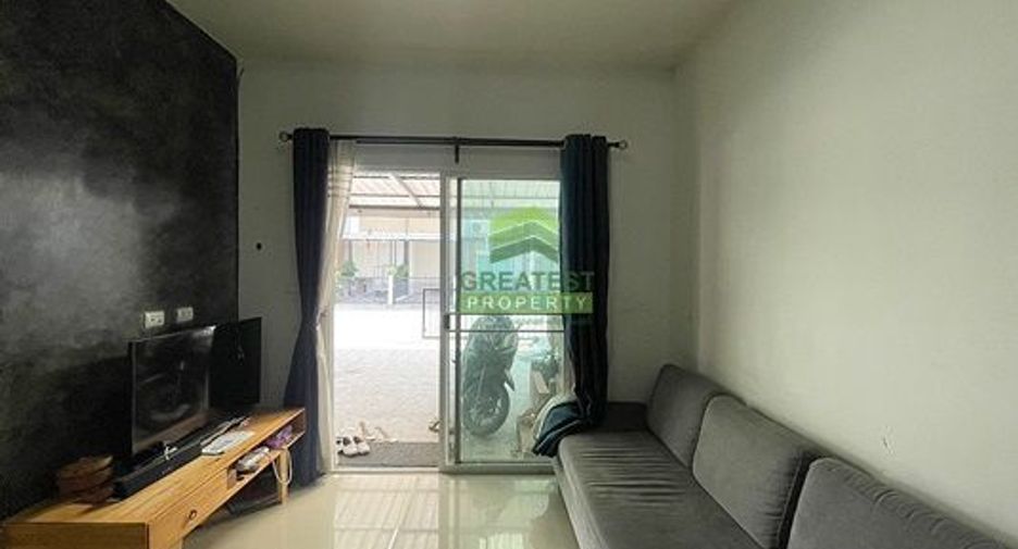 Casa adosada en venta de 4 habitaciones en Lam Luk Ka, Pathum Thani