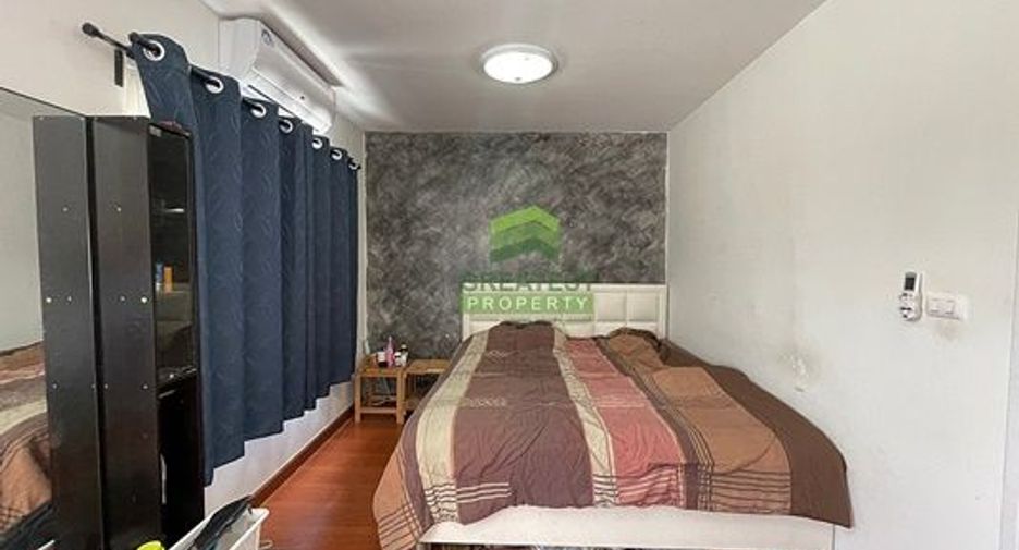 Casa adosada en venta de 4 habitaciones en Lam Luk Ka, Pathum Thani