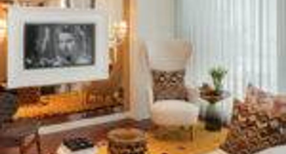 For rent 3 bedrooms apartment in Watthana, Bangkok