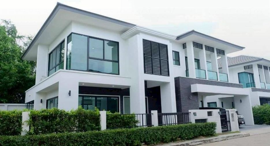 For sale 4 ベッドルーム house in Mueang Chon Buri, Chonburi