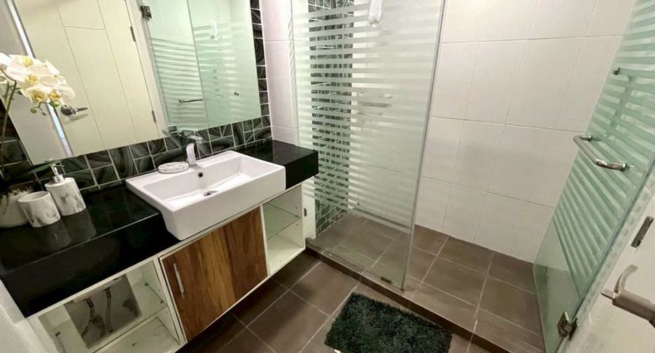 For rent 2 bedrooms condo in Jomtien, Pattaya