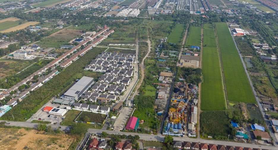 Terreno en venta en Khlong Sam Wa, Bangkok