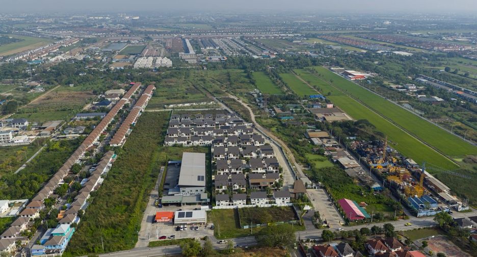 Terreno en venta en Khlong Sam Wa, Bangkok