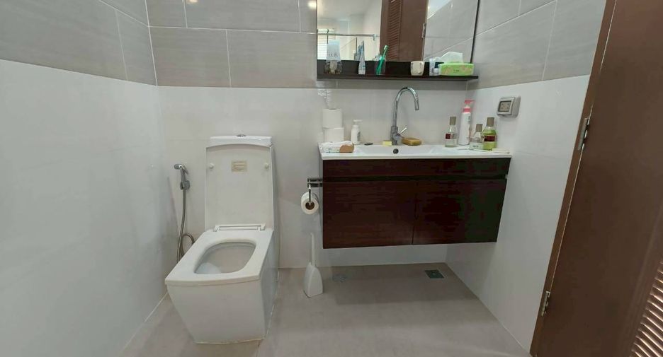 À vendre 2 chambres condo 