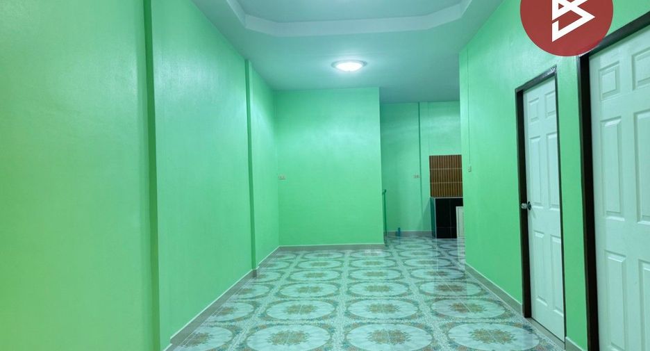 For sale 2 bedrooms townhouse in Mueang Rayong, Rayong