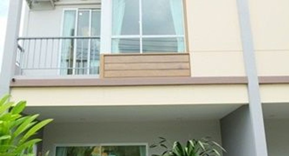 À vendre 3 chambres maison de ville à Suan Luang, Bangkok