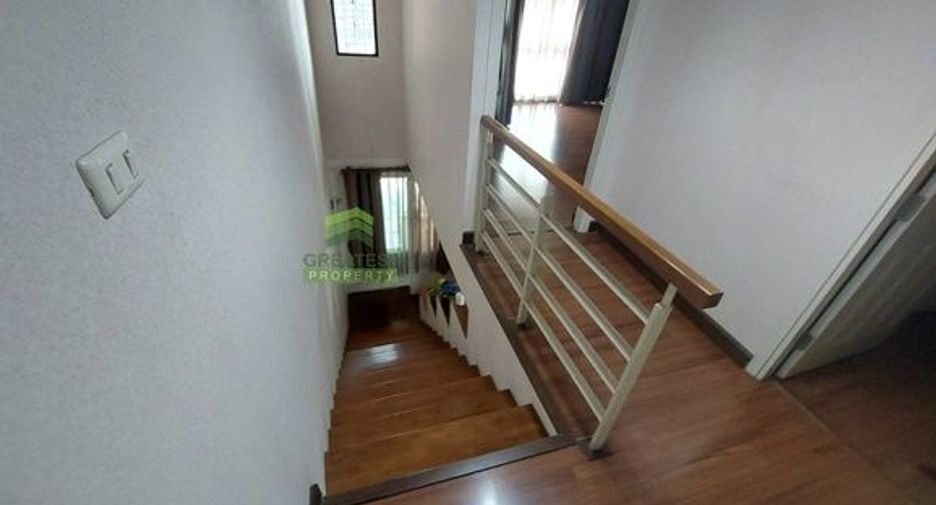 Reihenhaus zum Kauf mit 2 Zimmer in Lat Krabang, Bangkok
