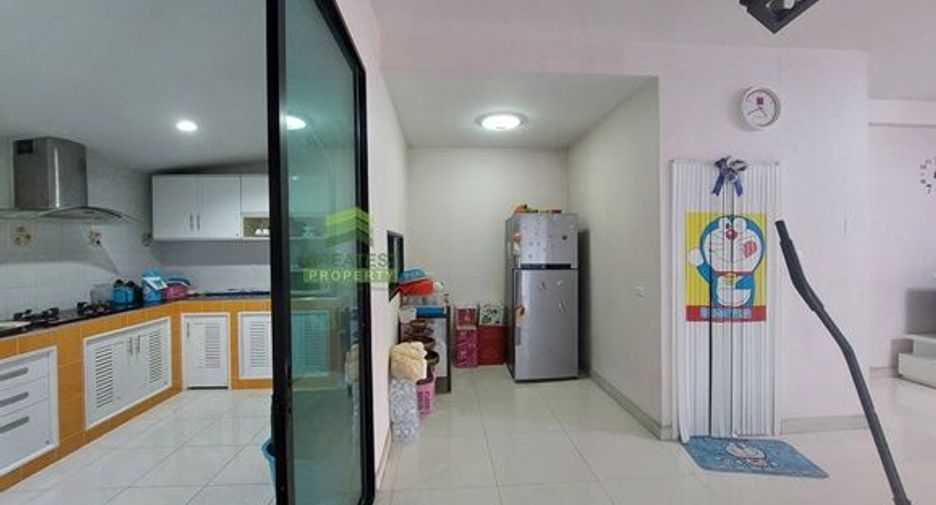 Reihenhaus zum Kauf mit 2 Zimmer in Lat Krabang, Bangkok