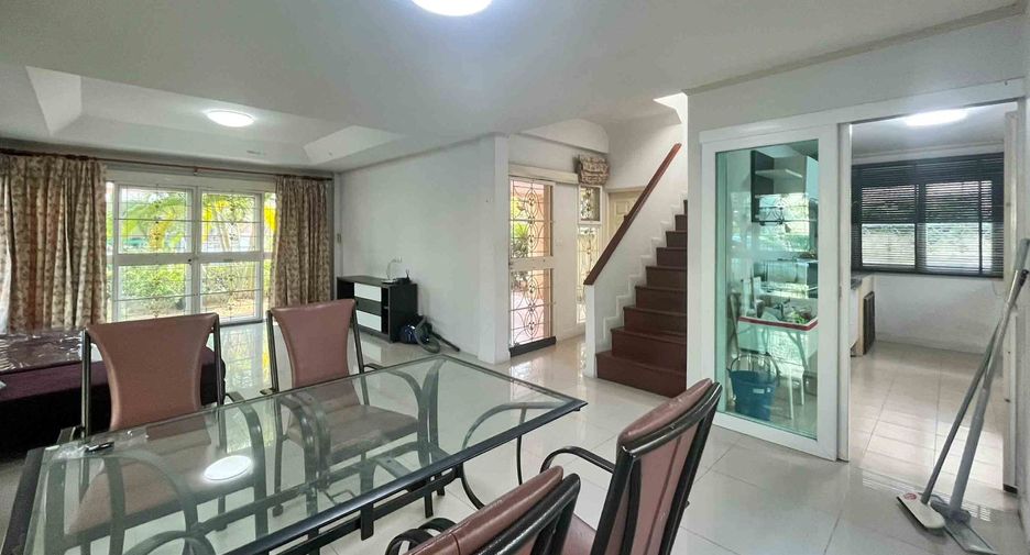For rent 3 bedrooms house in Mueang Chiang Mai, Chiang Mai