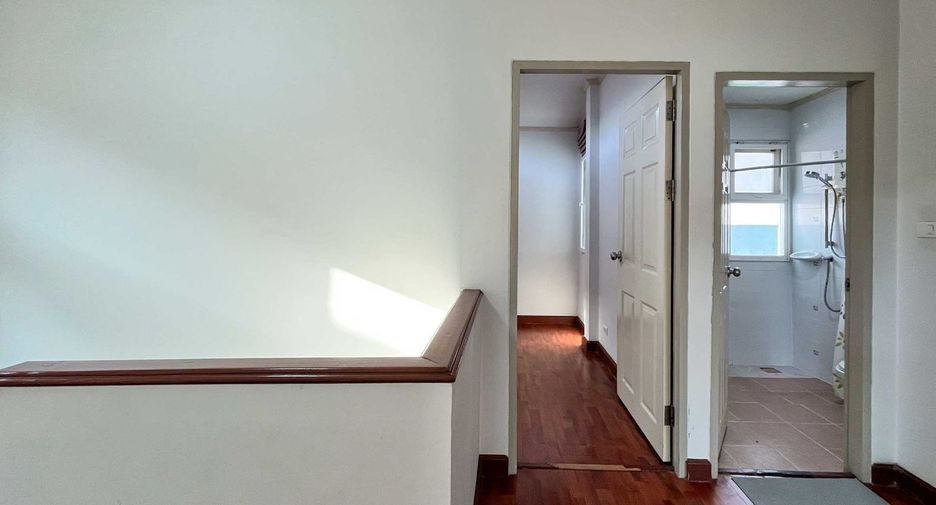 For rent 3 bedrooms house in Mueang Chiang Mai, Chiang Mai