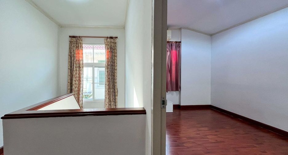 For rent 3 bedrooms house in Mueang Chiang Mai, Chiang Mai