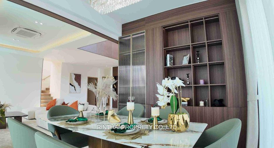 For sale 5 bedrooms villa in Bang Lamung, Chonburi