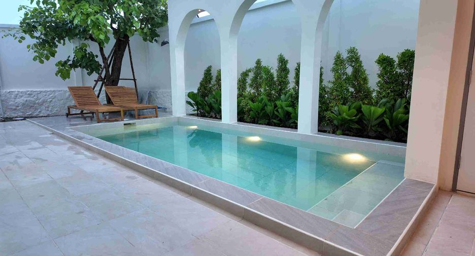 For sale and for rent 4 bedrooms villa in Sattahip, Chonburi