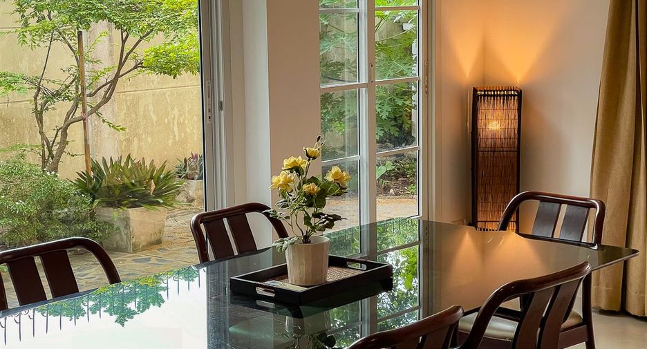 For rent 4 bedrooms house in Phasi Charoen, Bangkok