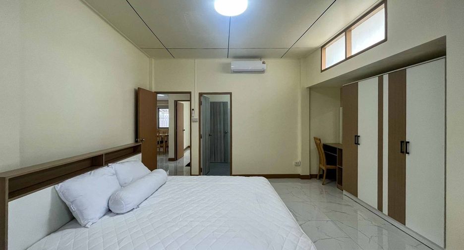 For rent 3 bedrooms house in Mueang Chiang Mai, Chiang Mai