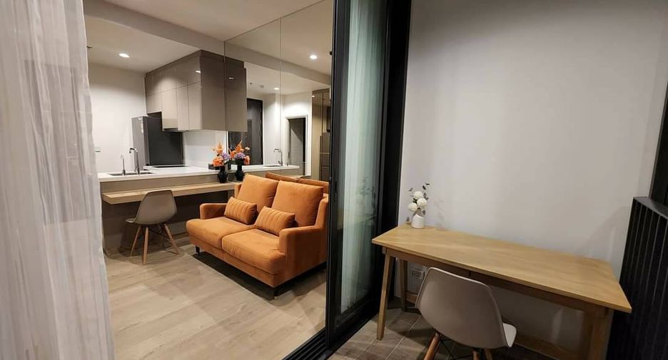 For rent 1 bed condo in Phra Khanong, Bangkok