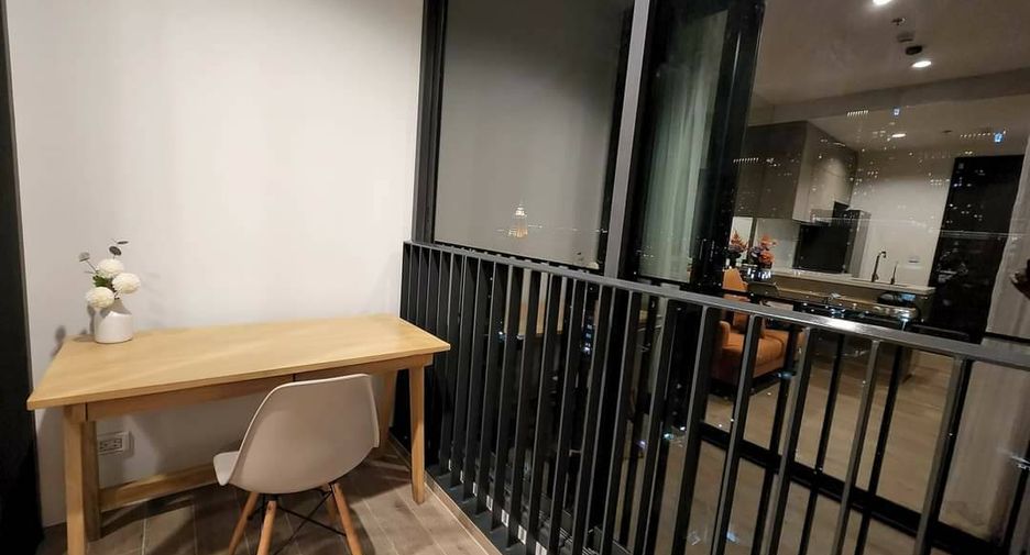 For rent 1 bed condo in Phra Khanong, Bangkok