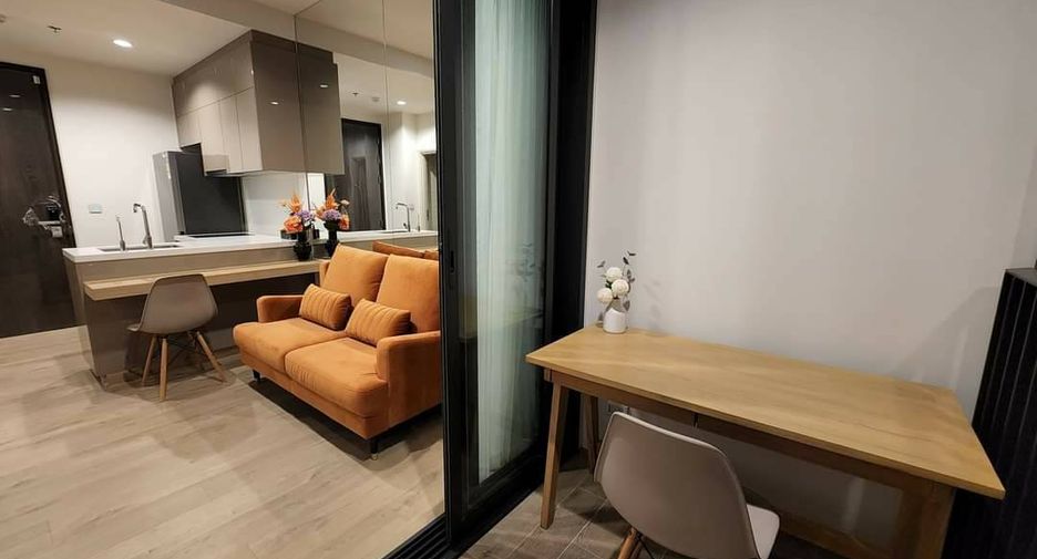 For rent 1 bed condo in Phra Khanong, Bangkok