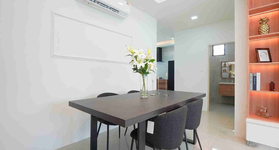 For sale 3 bedrooms house in East Pattaya, Pattaya