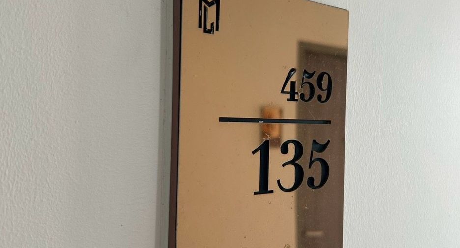 For rent 1 bed condo in Huai Khwang, Bangkok