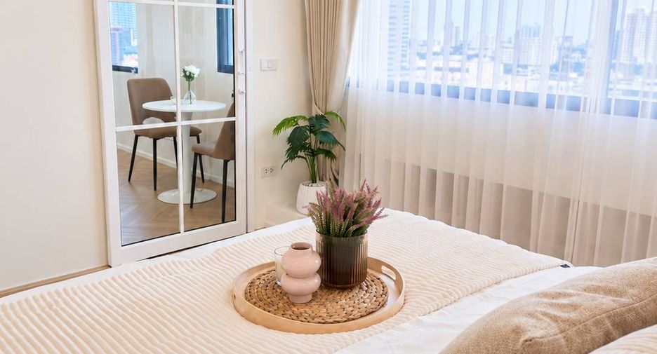 Wohnung zum Kauf mit Studio in Huai Khwang, Bangkok