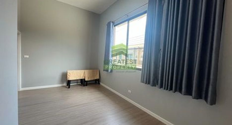 For sale 3 bedrooms townhouse in Lam Luk Ka, Pathum Thani