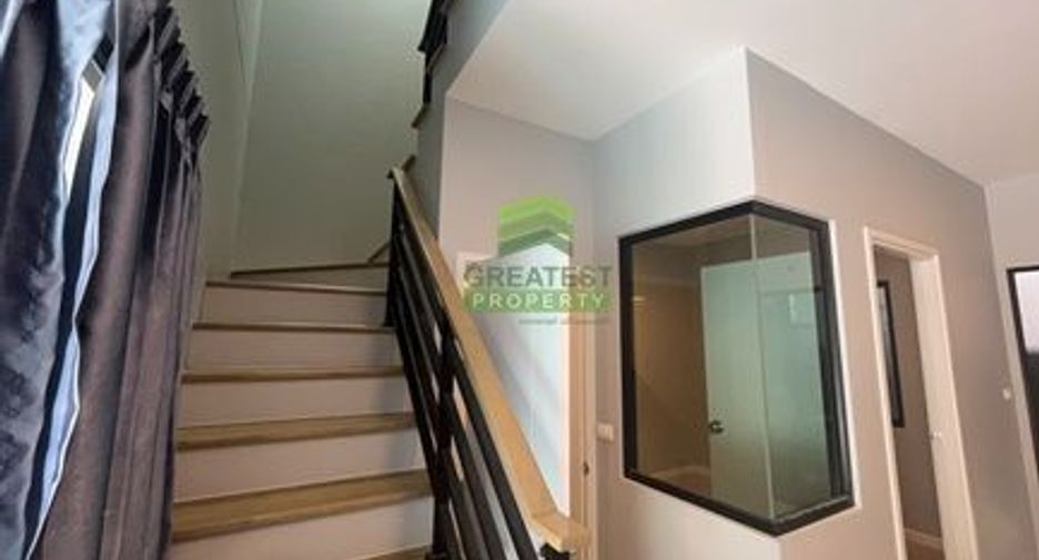 For sale 3 bedrooms townhouse in Lam Luk Ka, Pathum Thani