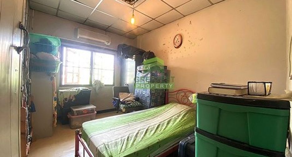 出售 2 卧室 联排别墅 在 Bang Kruai, Nonthaburi