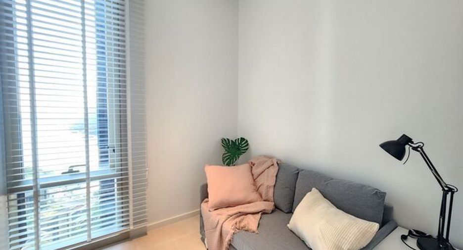 Condo en venta de 3 habitaciones en Bang Kho Laem, Bangkok