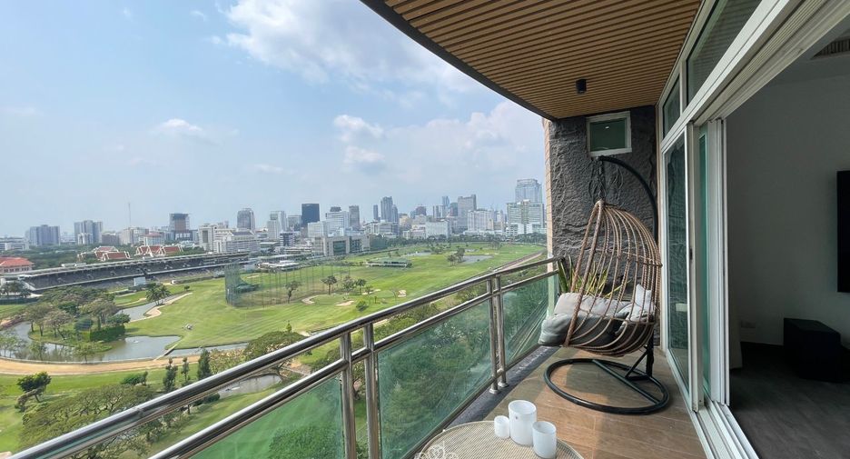 For rent 4 bedrooms condo in Pathum Wan, Bangkok