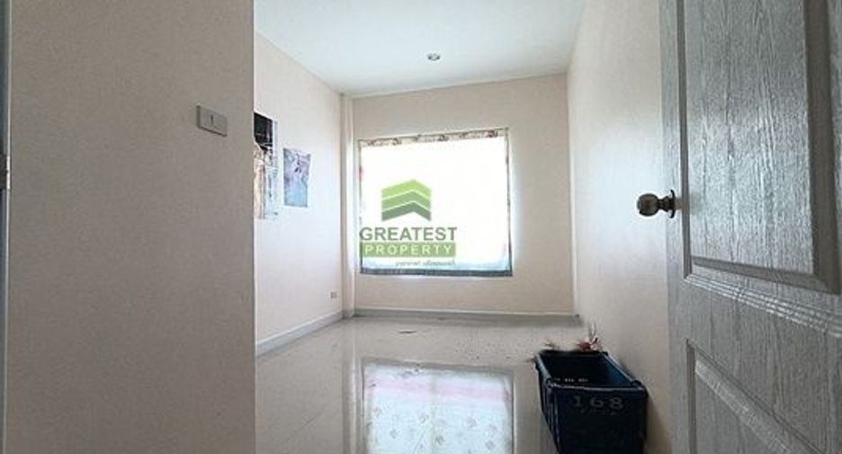 For sale 3 ベッドルーム townhouse in Mueang Chachoengsao, Chachoengsao