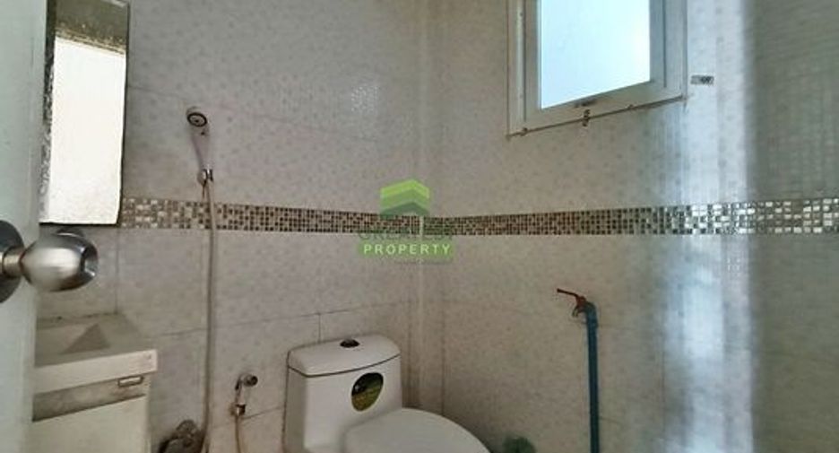 For sale 3 ベッドルーム townhouse in Mueang Chachoengsao, Chachoengsao