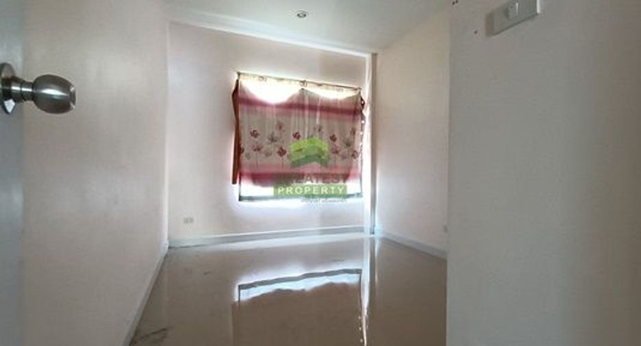 For sale 3 ベッドルーム townhouse in Mueang Chachoengsao, Chachoengsao
