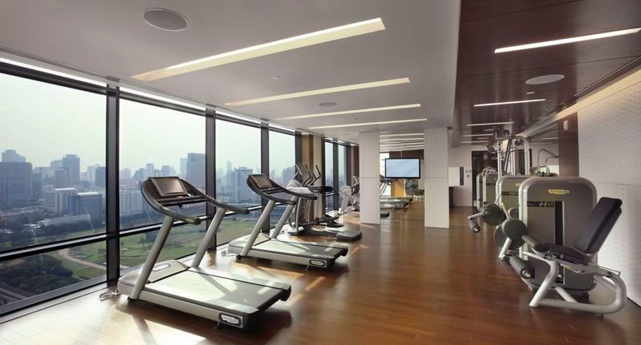 For rent 4 bedrooms condo in Pathum Wan, Bangkok