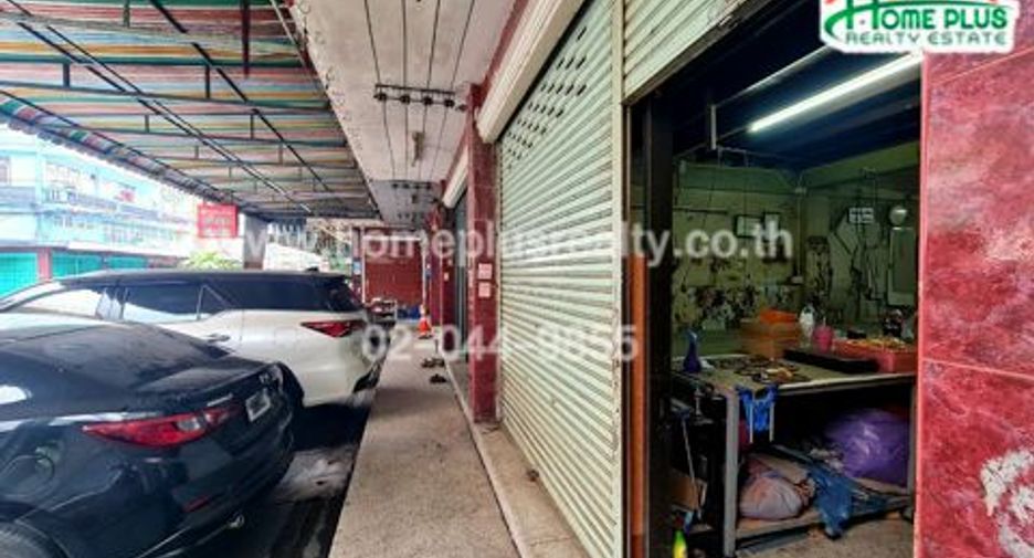 For sale retail Space in Bang Na, Bangkok