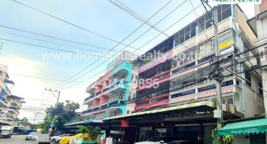 For sale retail Space in Bang Na, Bangkok