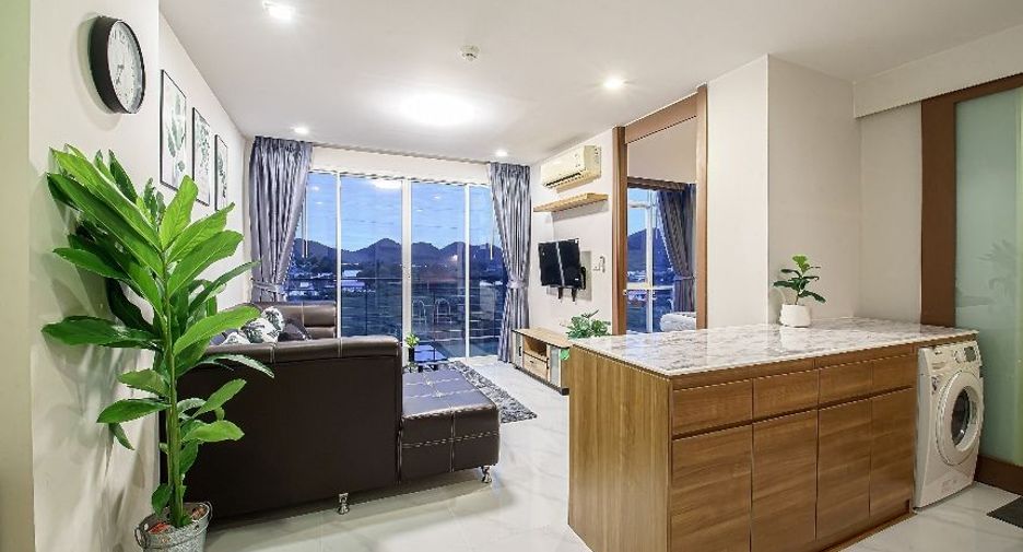 À vendre 1 chambre condo à Si Racha, Chonburi