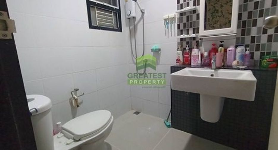For sale 3 bedrooms townhouse in Nong Chok, Bangkok