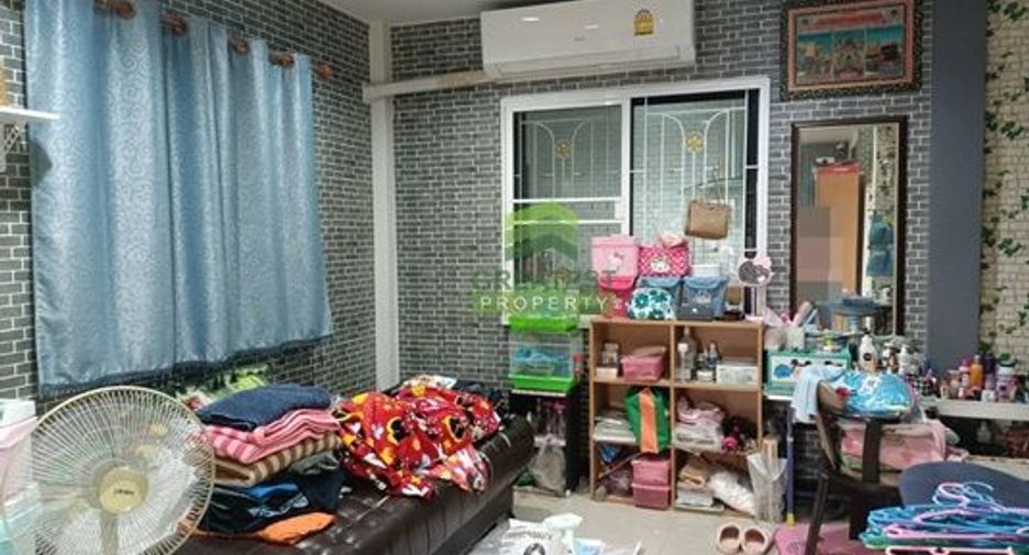 For sale 3 bedrooms townhouse in Nong Chok, Bangkok