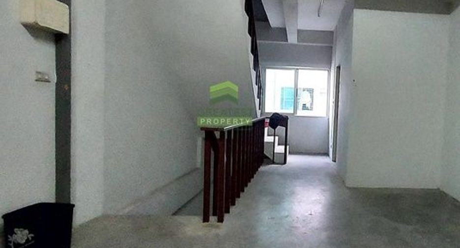 Gewerbefläche zum Kauf mit 3 Zimmer in Khlong Luang, Pathum Thani