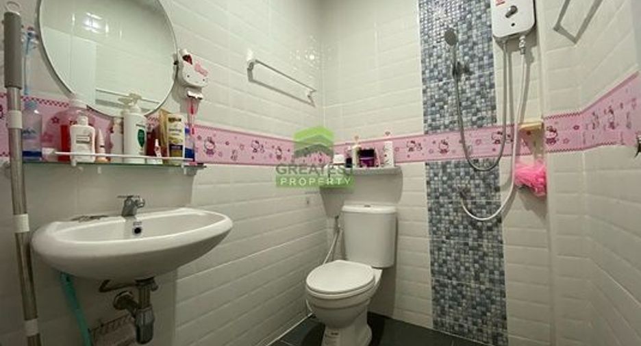 For sale 2 bedrooms townhouse in Krathum Baen, Samut Sakhon