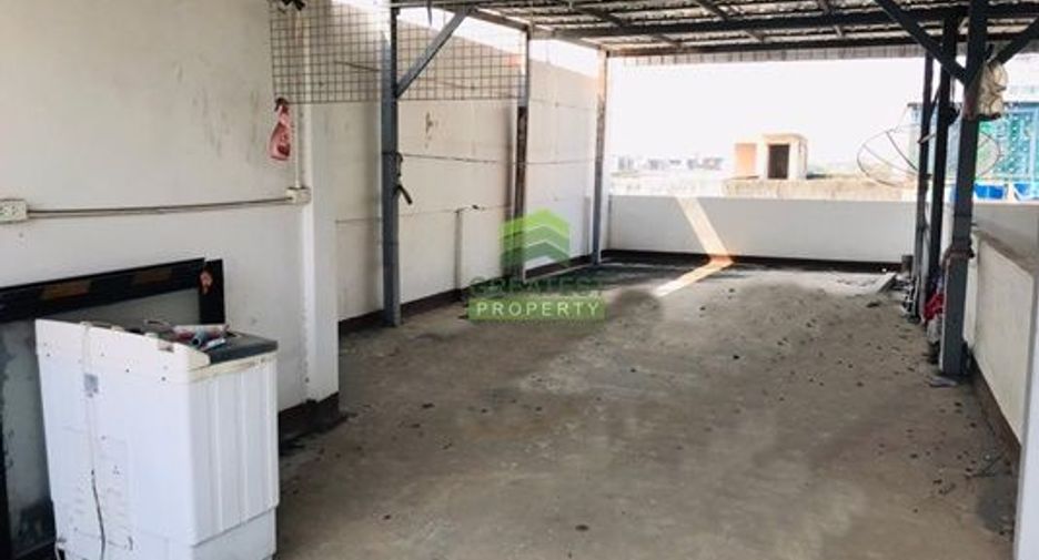 For sale 11 bedrooms retail Space in Min Buri, Bangkok