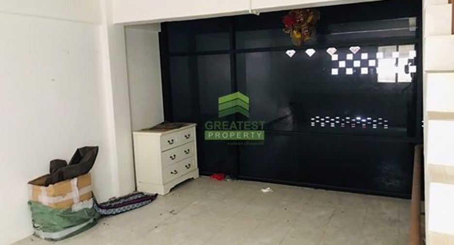 For sale 11 bedrooms retail Space in Min Buri, Bangkok